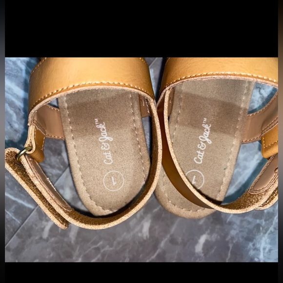 Cat & jack girl addison wedges size 1 - Picture 6 of 6